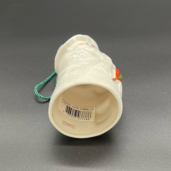 Belleek 2009 Annual Snowmen Snowman with Umbrella Bell Christmas Tree Ornament - Picture 12 of 15